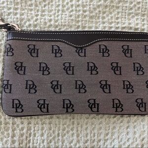 Dooney & Bourke Logo Wristlet